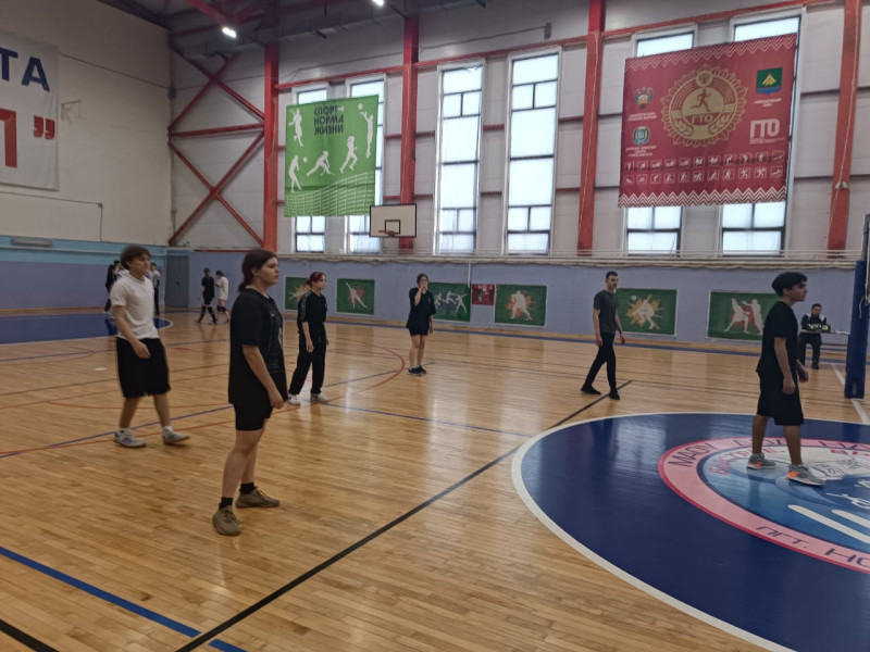 Общепоселковый турнир по волейболу.